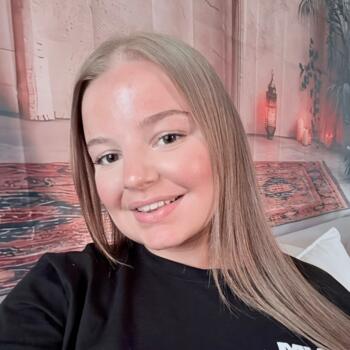 Babysitter in Quincy-sous-Sénart: Lena