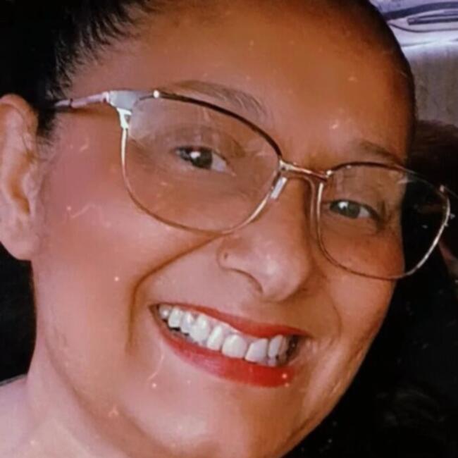 Babá em Londrina: Valéria