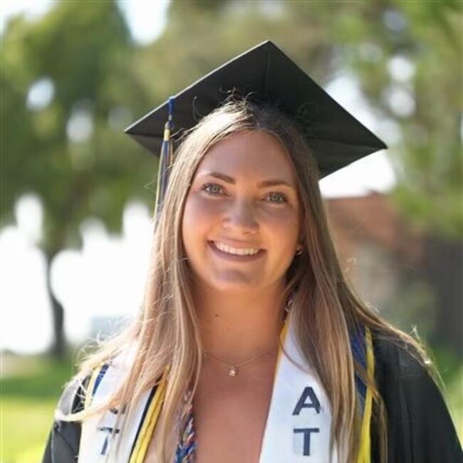 Babysitter in Mission Viejo: Libby