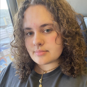 Baby-sitter Maillane: Louise