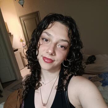 Babysitter in Petroúpolis: Ελένη