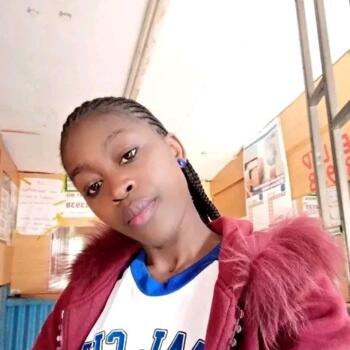 Babysitter Nairobi: Sharon