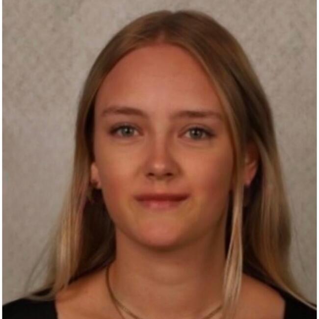 Oppas in Rolde: Emma