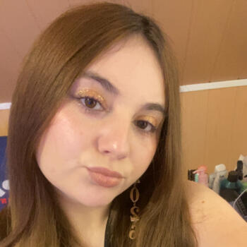 Babysitter in Le Coudray-Saint-Germer: Emilie