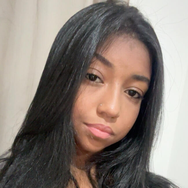 Babysitter in Santa Luzia: Maria