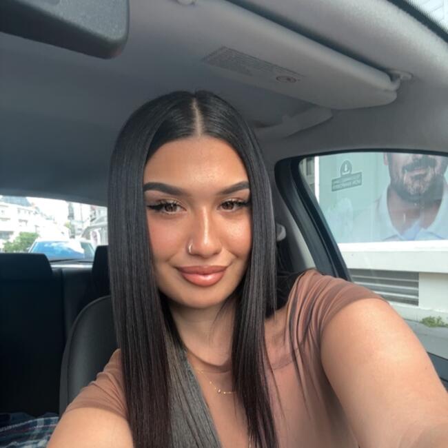 Babysitter in Tours: Dounia