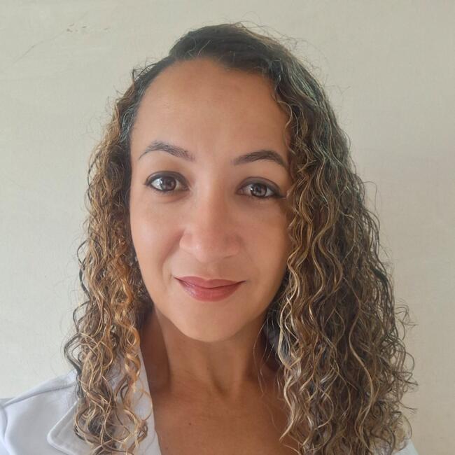 Babysitter in Suzano: Alecsandra