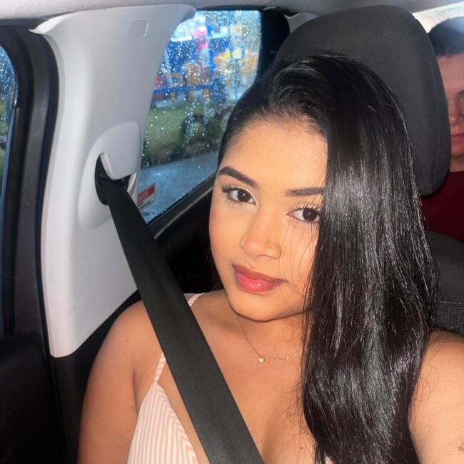 Babysitter in Maceió: Iris