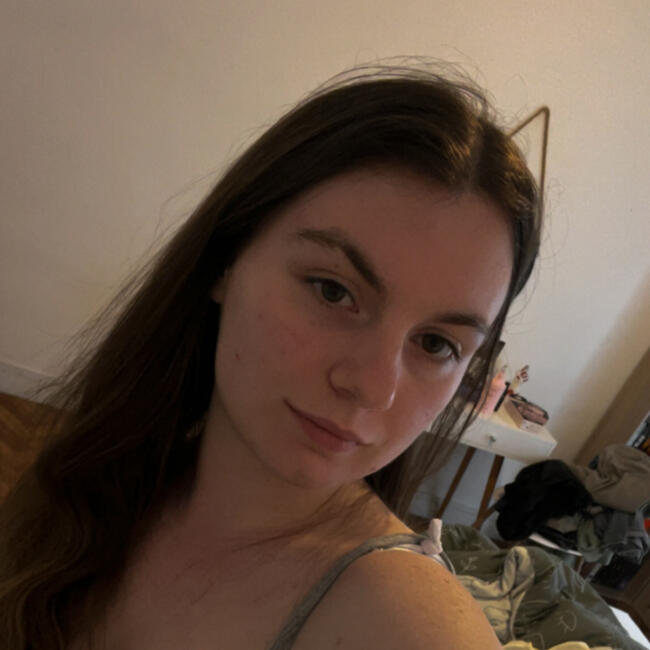 Babysitter in Rochefort: Marion