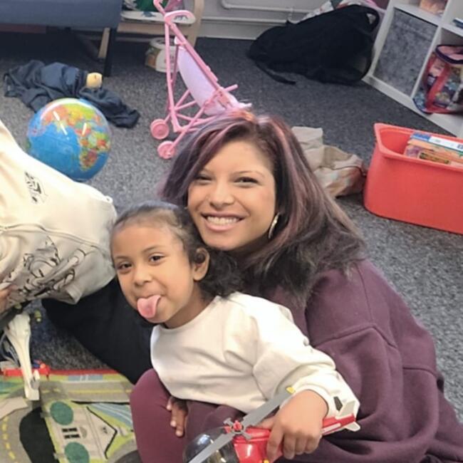 Babysitter in Sutton: Hazzel