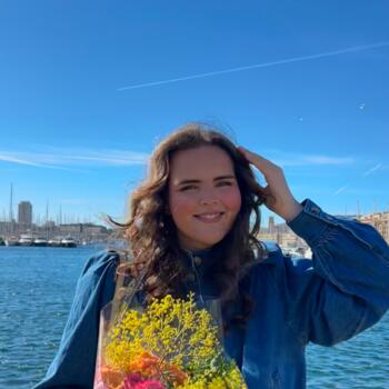 Babysitter in Marseille: Serena