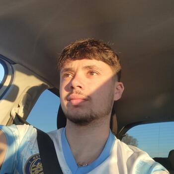 Babysitter Vesoul: Thomas