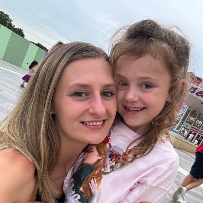 Babysitter in Tongeren: Evy