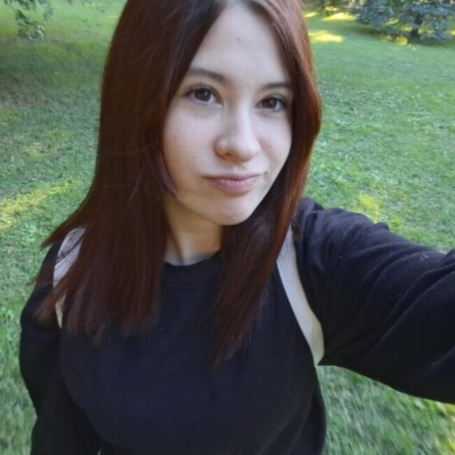Babysitter in Montevideo: Avril Moreni
