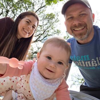 Trabalhos de ama em Esteio: emprego de babá Daniela