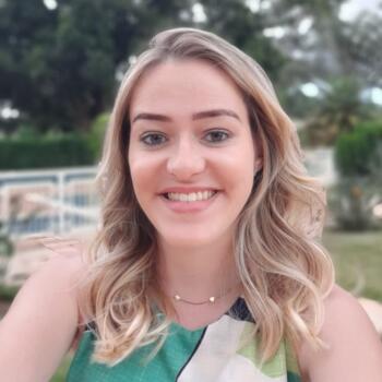 Babysitter in Ribeirão Preto: Letícia