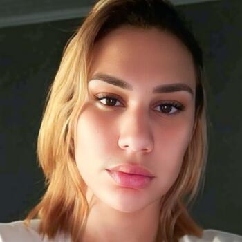 Babá Brasília: Kamilla