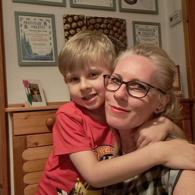 Babysitter in Budapest: Enikő