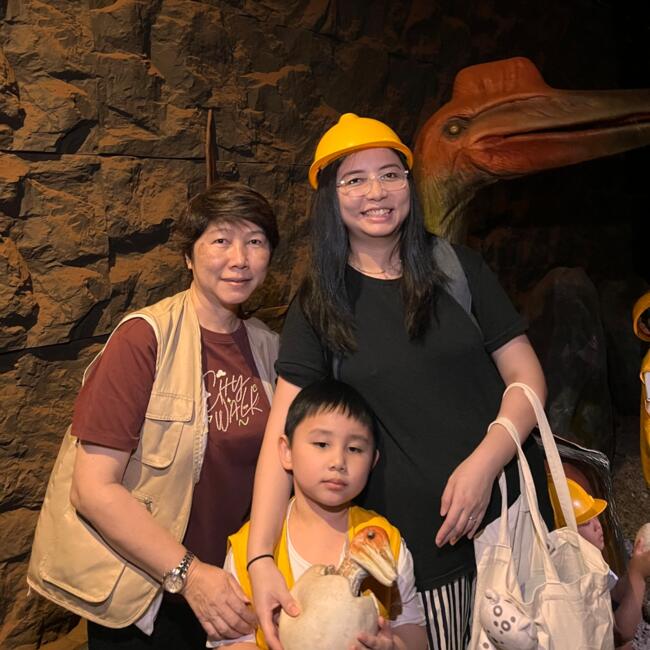 Babysitting job in Singapore: Phyllis