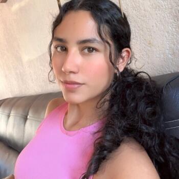Babysitter in Querétaro City: Nadia