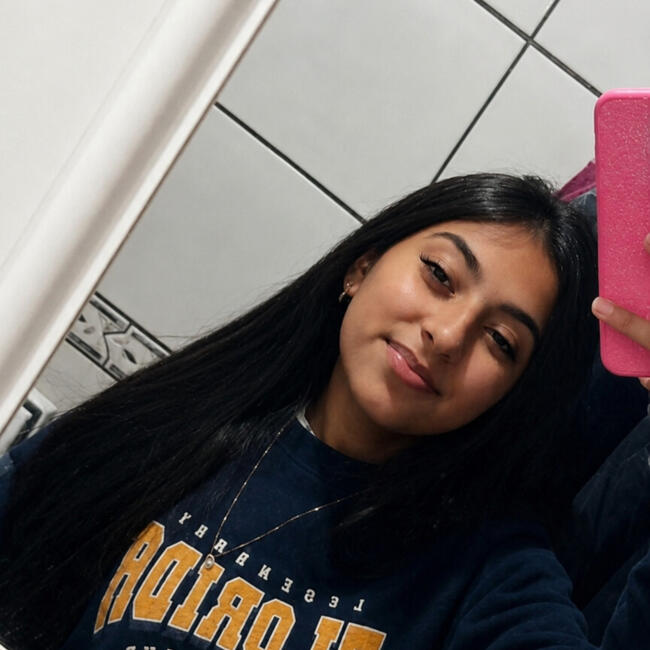 Babysitter in Curitiba: VITORIA