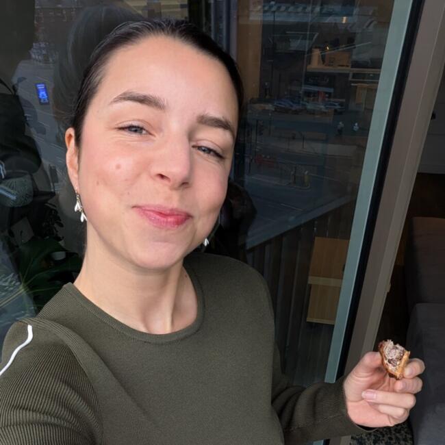 Babysitter in Manchester: Clara