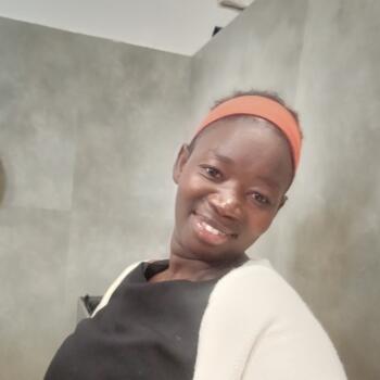 Babysitter in Nairobi: Jeniffer