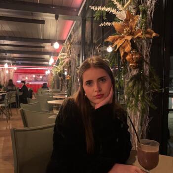 Babysitter in Vannes: Pauline