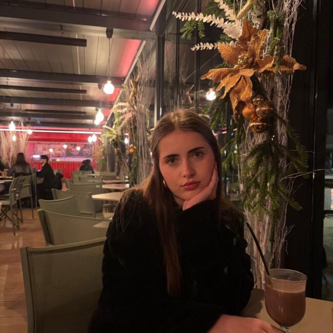 Babysitter in Vannes: Pauline