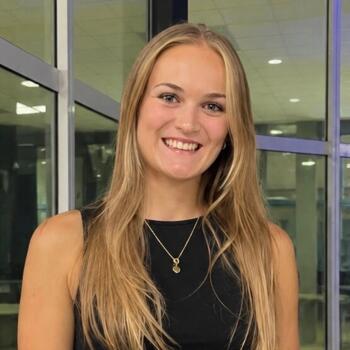 Babysitter in Morsbronn-les-Bains: Louane