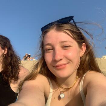 Baby-sitter in Bordeaux: Léa