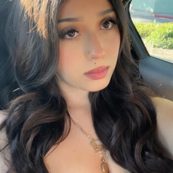 Babysitter in French Camp: Noemi