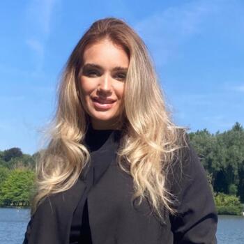 Babysitter in Ixelles-Elsene: Veronica