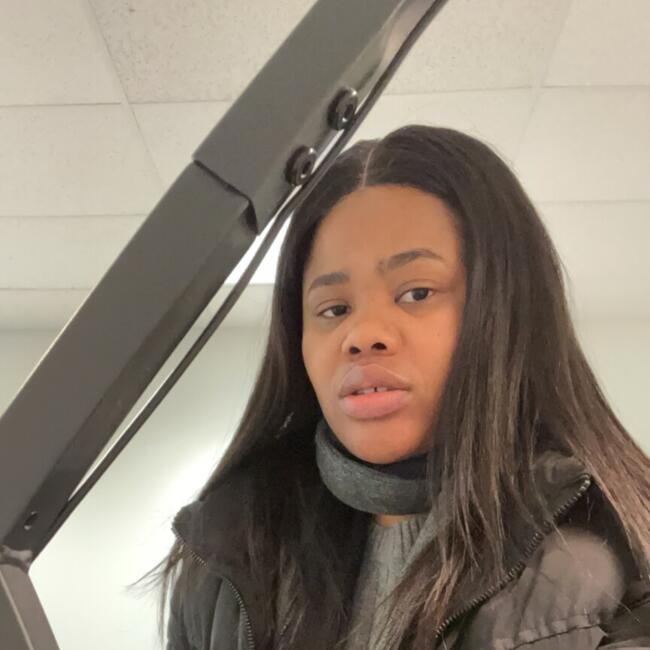 Baby-sitter in Winnipeg: Anuoluwapo