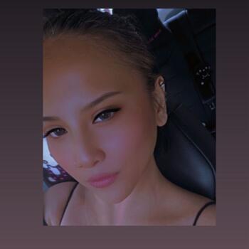 Babysitter in Singapore: AARA