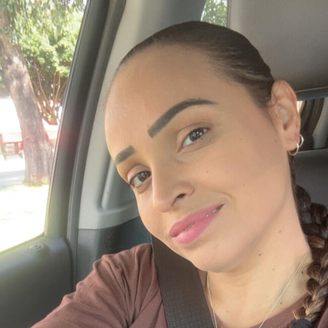 Babysitter in Brasília: Camilla