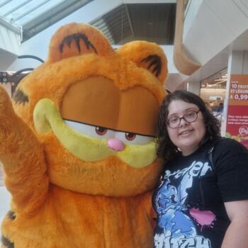 Babysitter in Mont-de-Marsan: Clemence