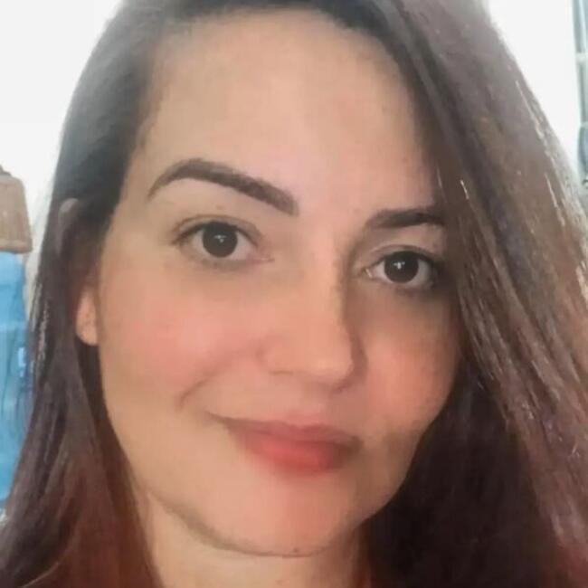 Emprego de babá em Lagoa Santa: GIZELI