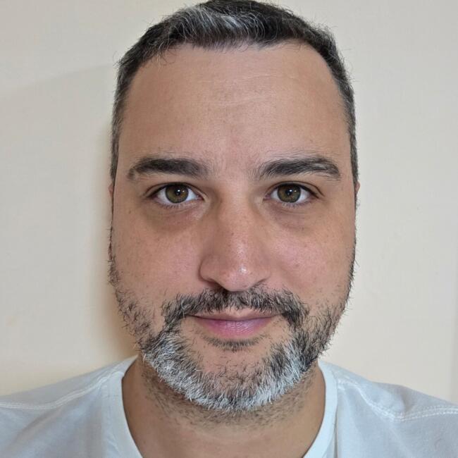 Babysitting job in Curitiba: Thiago