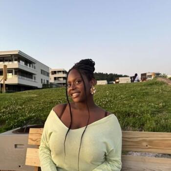 Babysitter in Charleroi: Nusrat