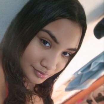 Babysitter in Fortaleza: Vitória