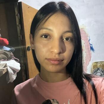 Babysitter in Quilmes: Andrea