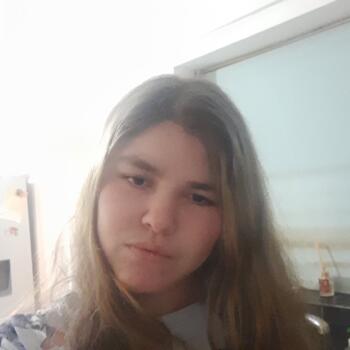 Babysitter in Darlington: Natalia