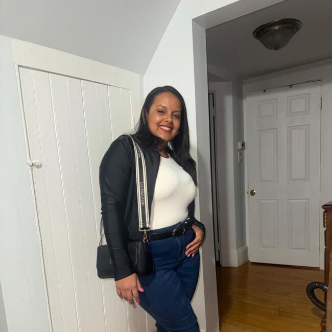 Babysitting job in Revere: Ariany
