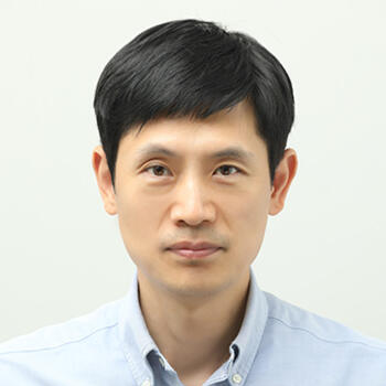 Pusan (경상남도) 베이비시터 일자리: 베이비시터 일자리 Eric