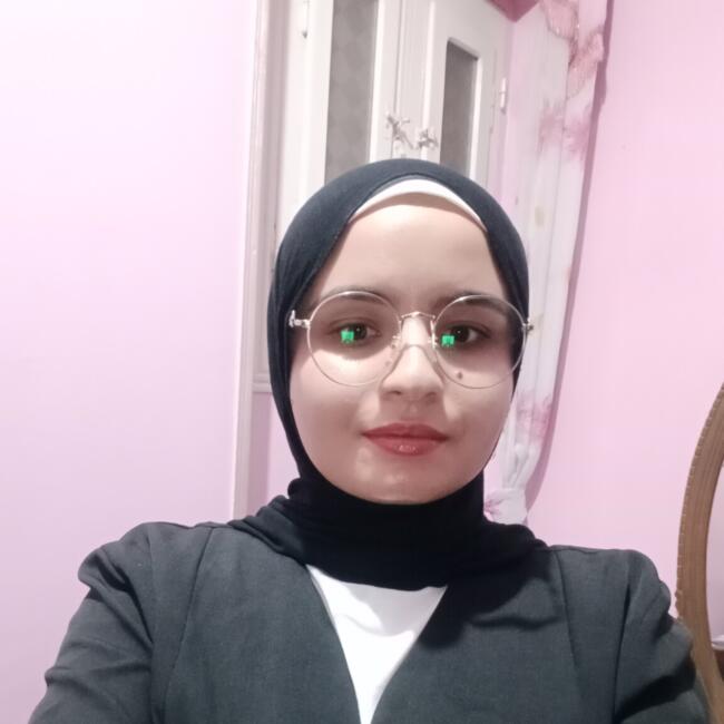 Babysitter in Cairo: Leila
