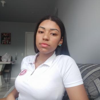 Emprego de babá em Porto Alegre: emprego de babá Isadora