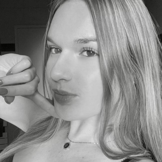 Babysitter in Alençon: Margaux