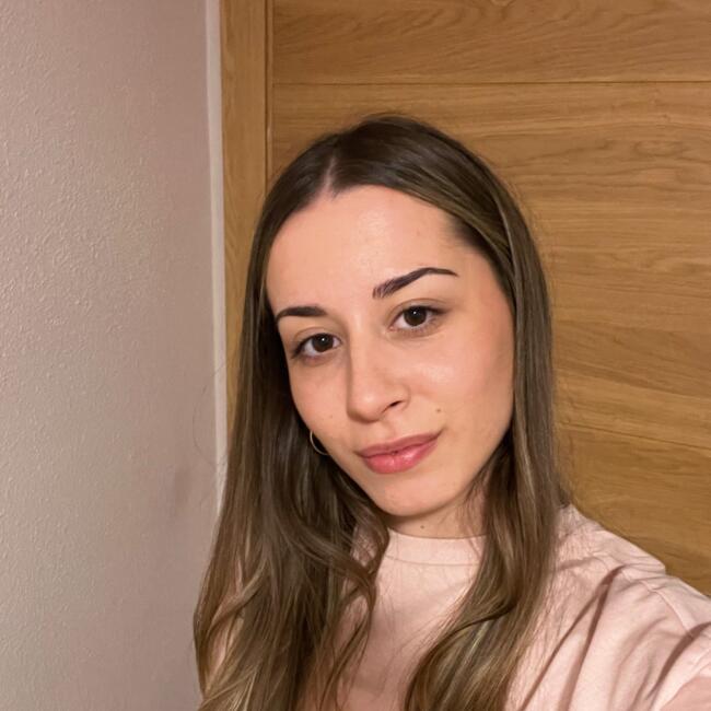 Canguro en Murcia: Aitana