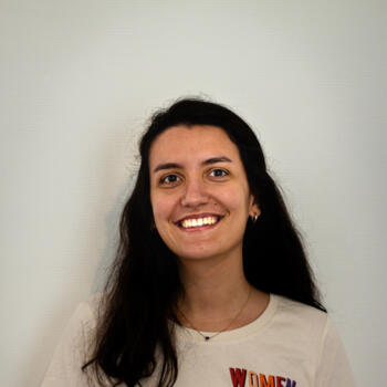 Babysitter in Paris: Maud